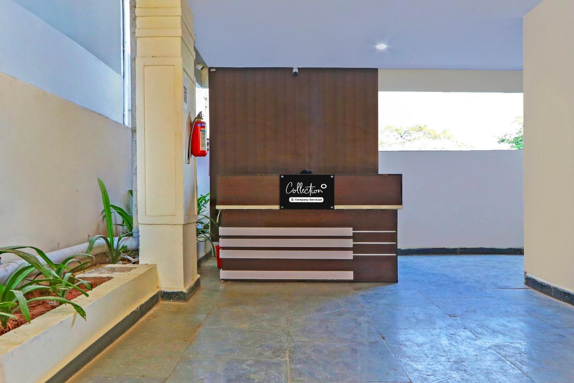 Hotel Super Collection O Gachibowli Phase 2 Near Isb Exterior foto