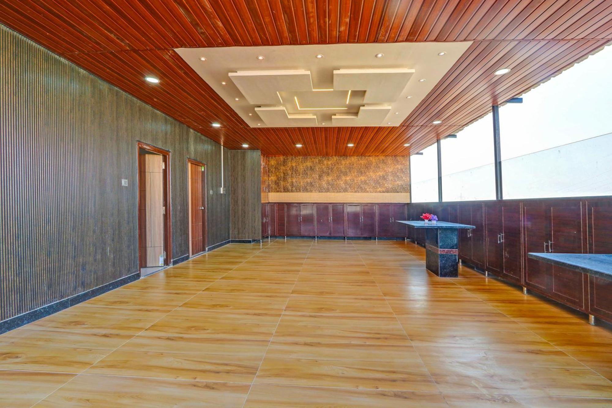 Hotel Super Collection O Gachibowli Phase 2 Near Isb Exterior foto