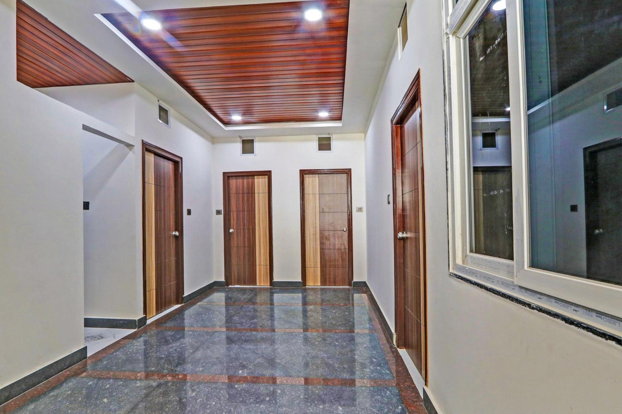 Hotel Super Collection O Gachibowli Phase 2 Near Isb Exterior foto